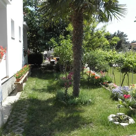 In With Balcony, Air Conditioning, Wifi, Washing Machine * Lopar